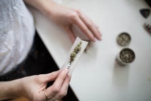 Positiv auf THC am Steuer getestet? Diese 3 Werte spielen eine Rolle!